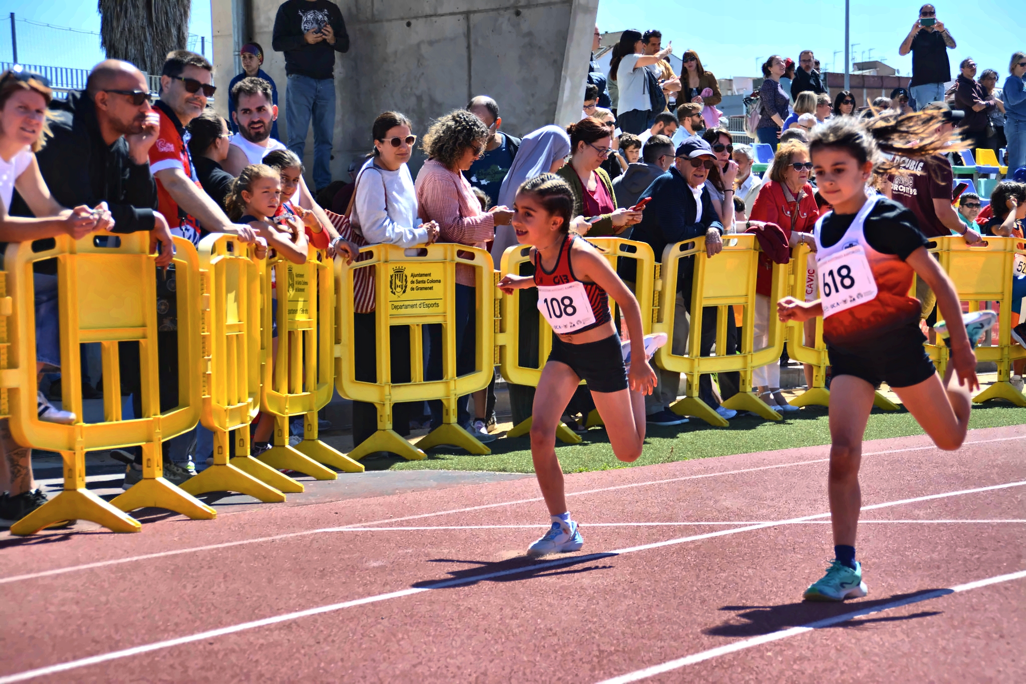 Club Atletisme Badalona - Escola